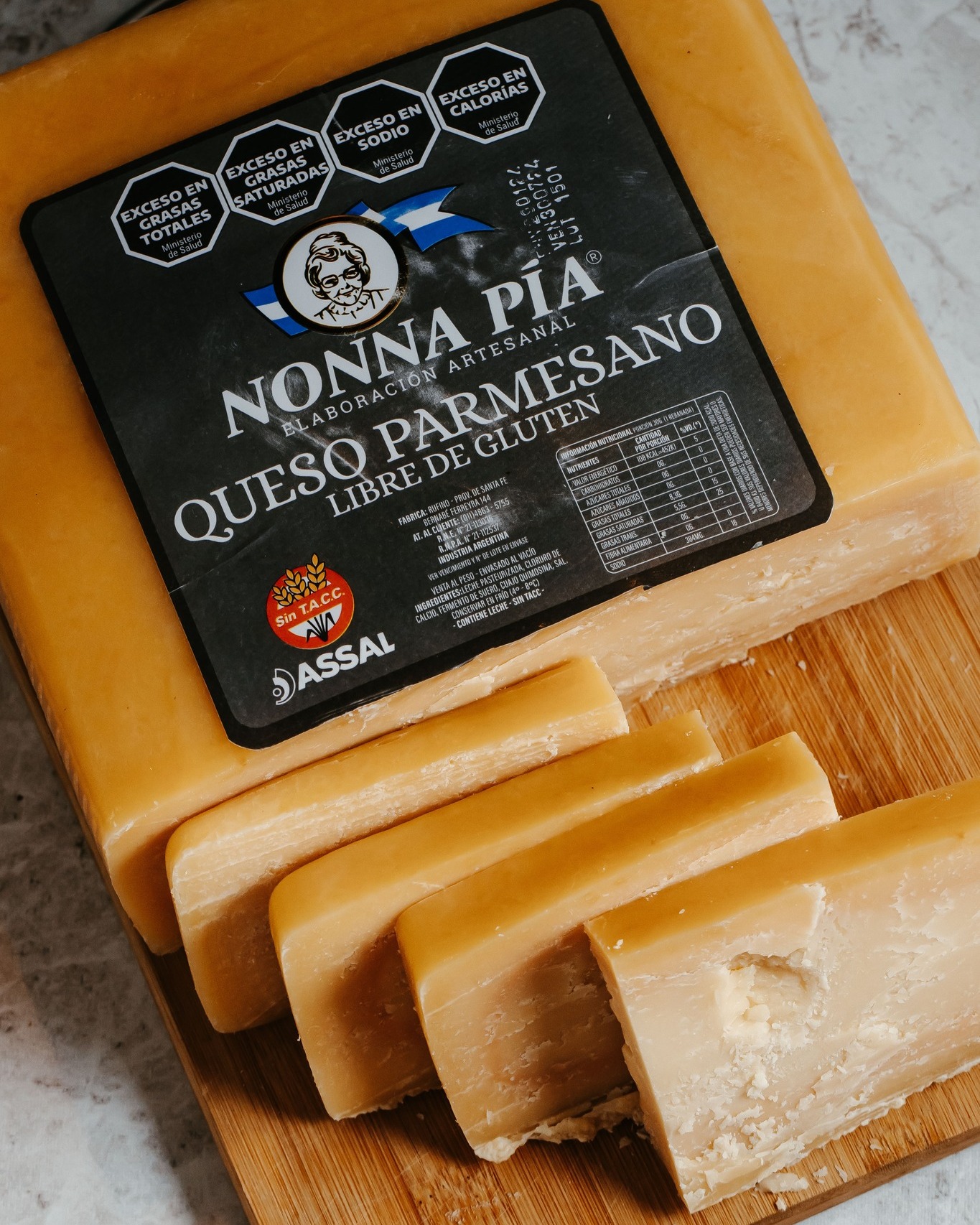 NONNA PIA QUESO PARMESANO
